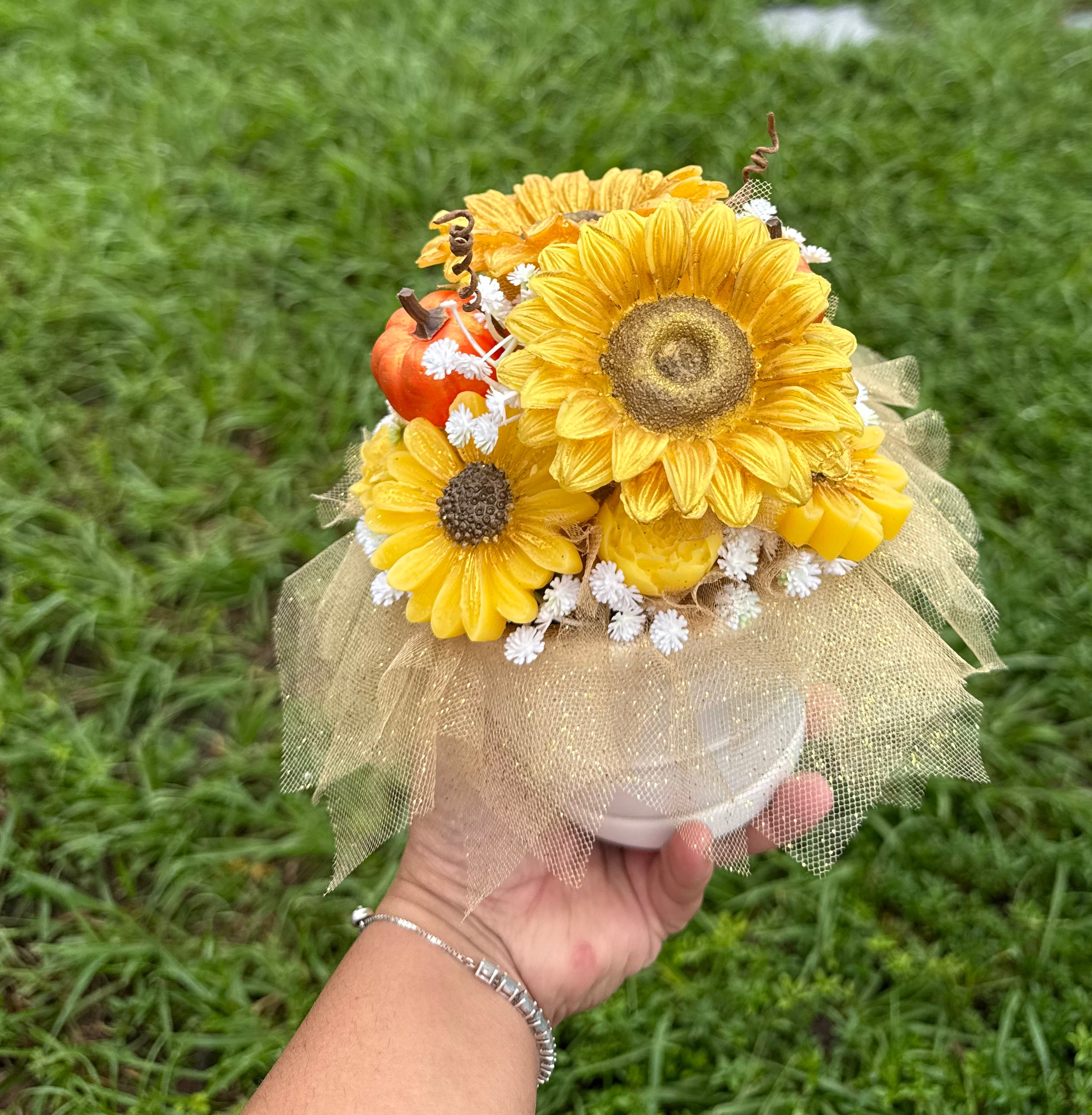 Love in Sunflowers 🌻